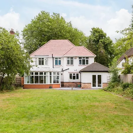 Beautiful 6 Bedroom House For 17 Guests Next To Edgbaston Stadium Birmingham
